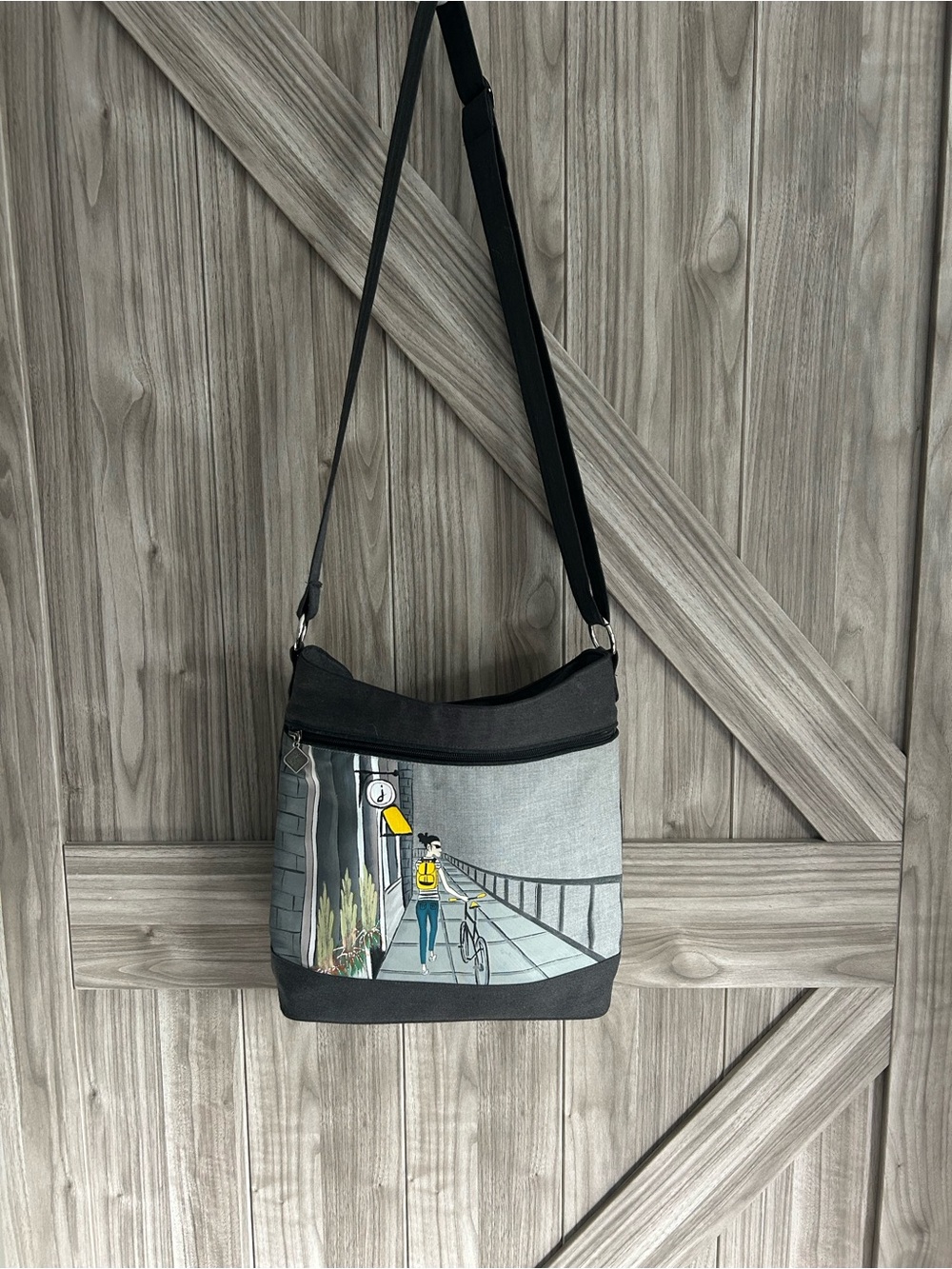 🎨 Whimsical Retro Hand-Painted Jak’s Crossbody Bag